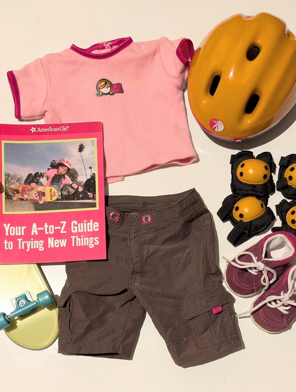 American Girl Vintage Skateboard Outfit I & Accessories